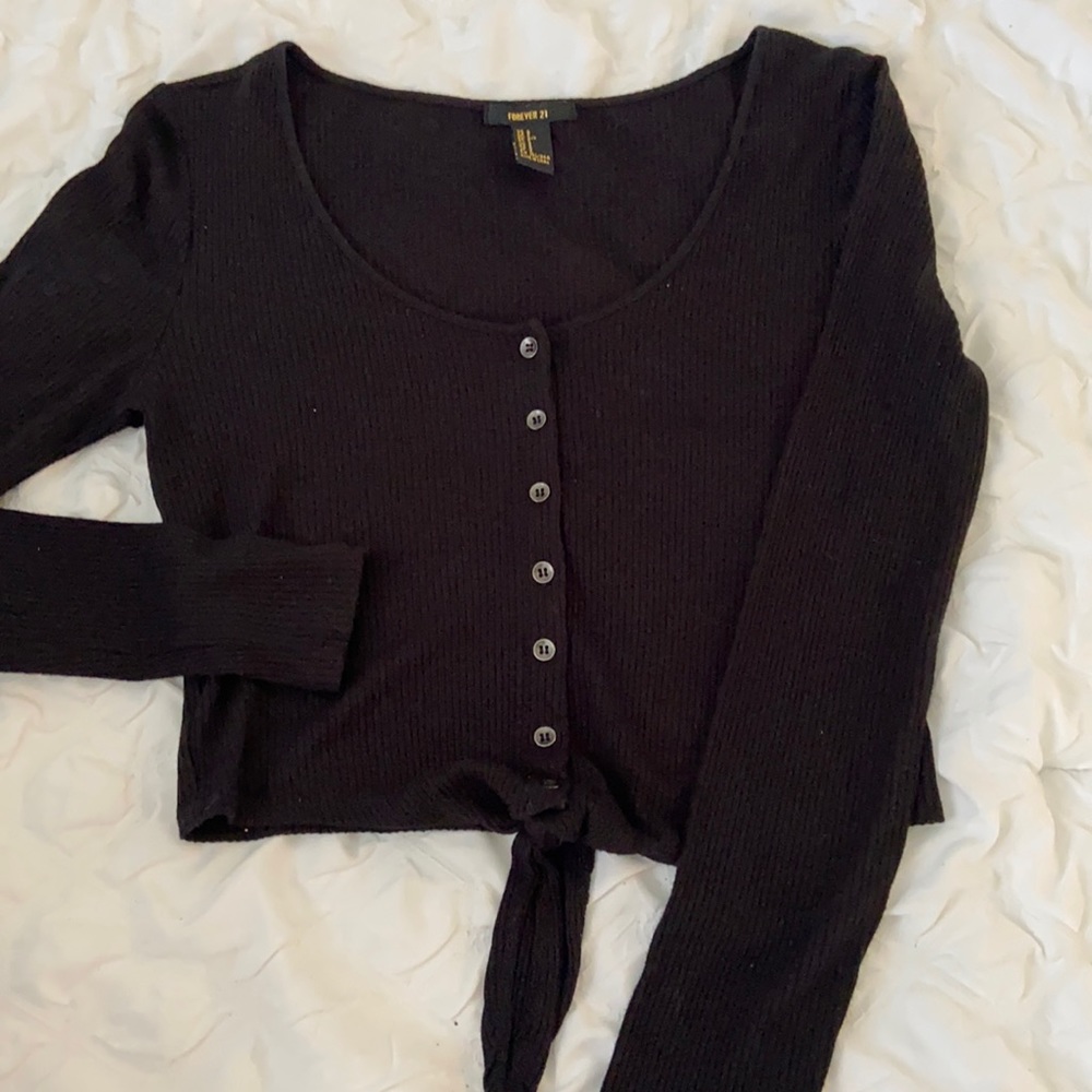 Forever 21 Tie front long sleeve crop top